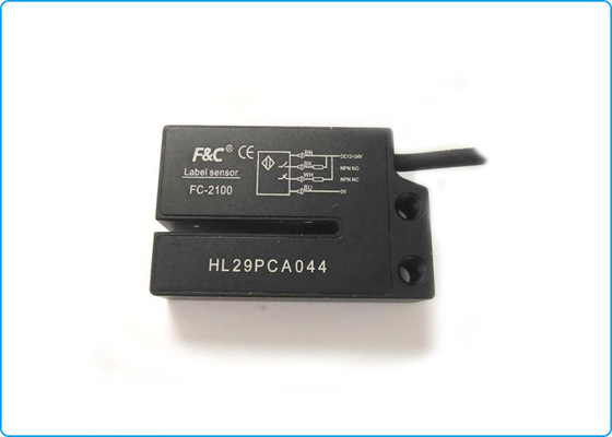 PNP NPN Electric Label Sensor مصدر ضوء الأشعة تحت الحمراء لاصق ملصق في حزمة آلة