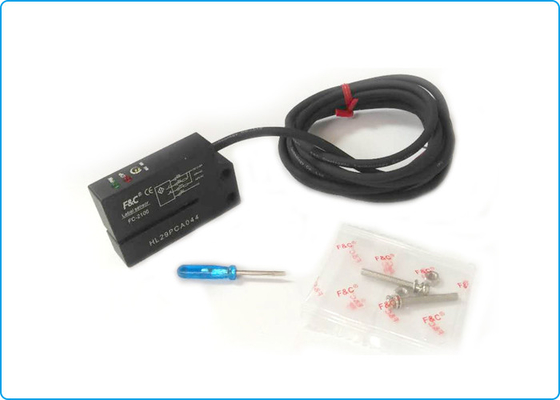 PNP NPN Electric Label Sensor مصدر ضوء الأشعة تحت الحمراء لاصق ملصق في حزمة آلة